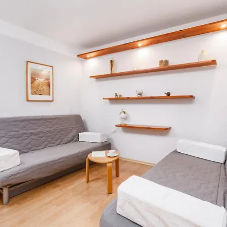 Apartment Harbor Towarowa 18 By Renters